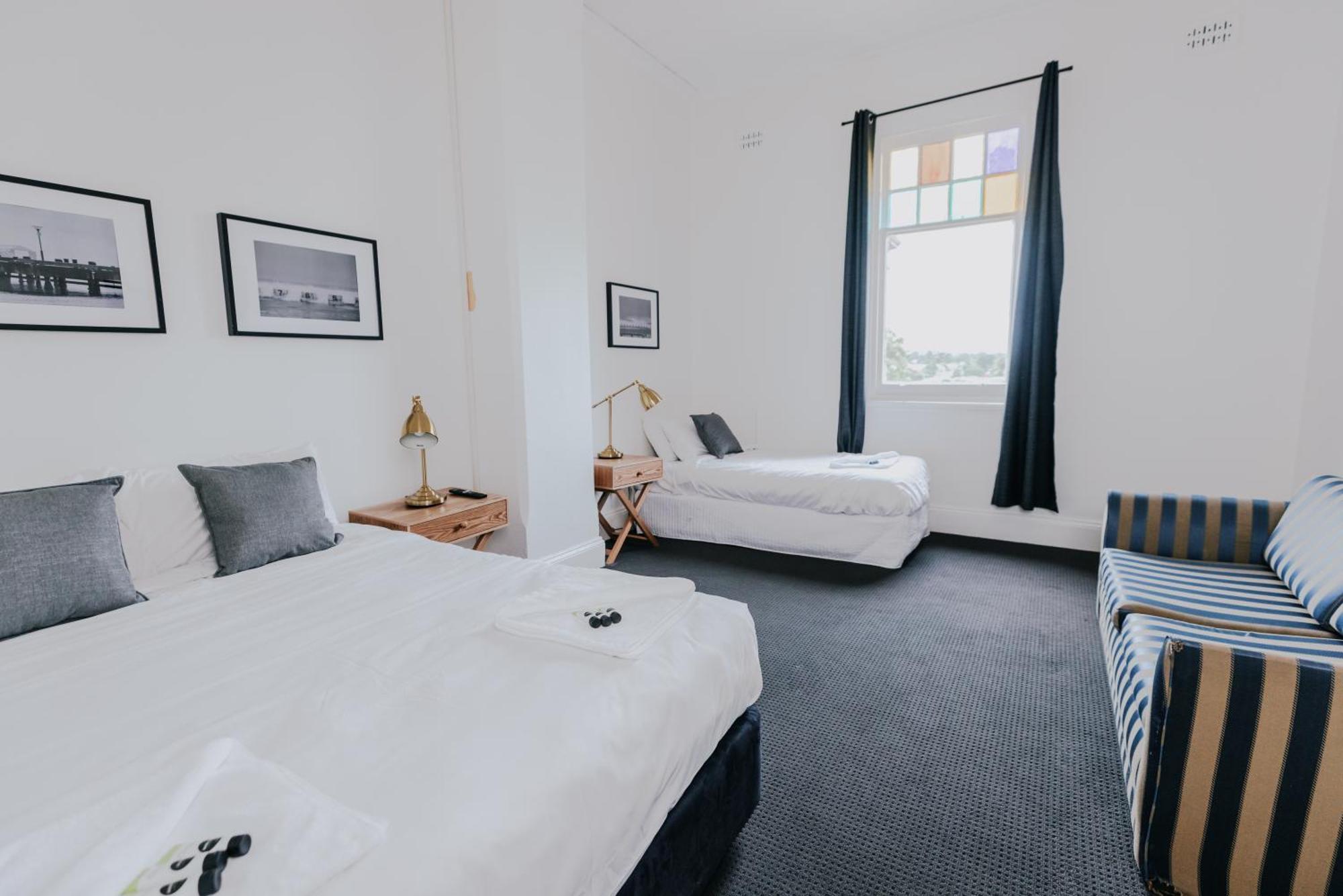 Holmesville Hotel Kamer foto